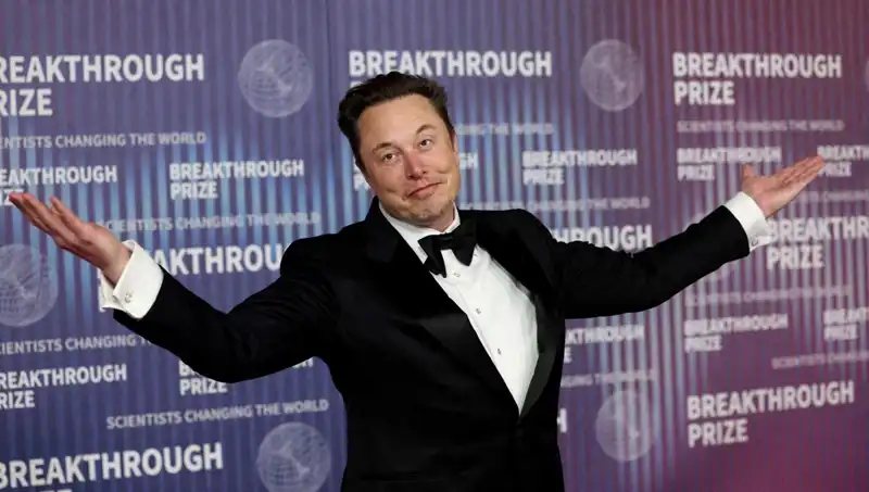 Elon Musk'tan Çarpıcı Açıklama: X'in Mesajlaşma Uygulaması Flört Sitesi Olacak mı?