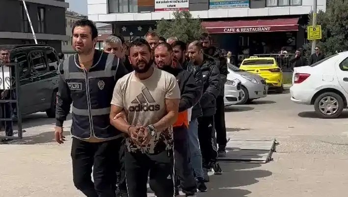 Edirne’de Şok Operasyon: Yedi Firari Suçlu Ele Geçirildi!