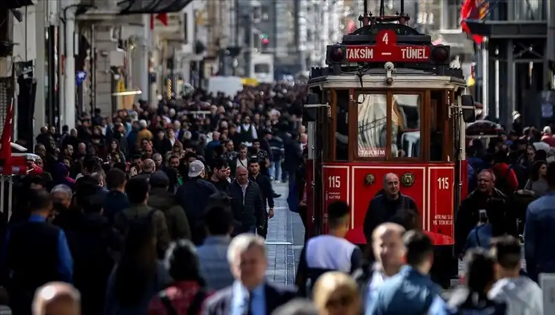 Türkiye'nin Nüfusu Yükseliyor: Geleceğe Dair Tüyolar ve Etkiler