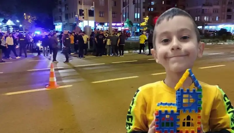8 Yaşındaki Çocuk Kamyonetin Çarpmasıyla Hayatını Kaybetti: Ülke Sarsıldı