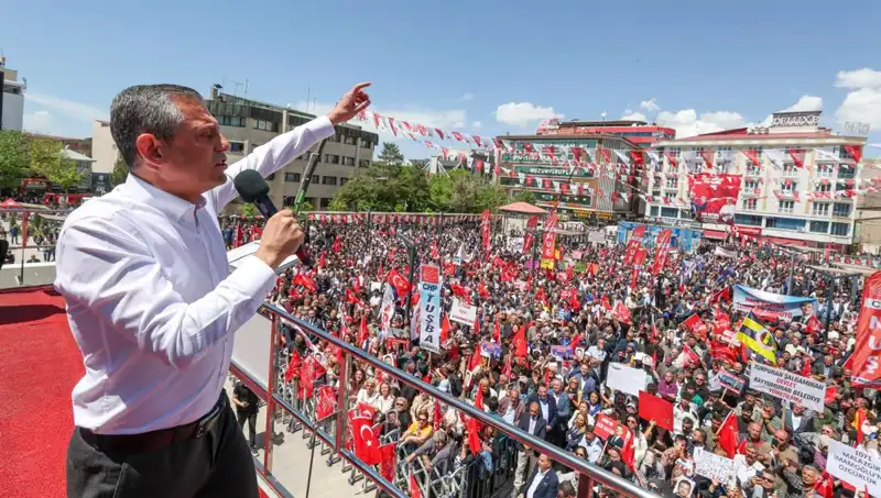 Özgür Özel: Terör Örgütüne Silah Bırakma Çağrısı!