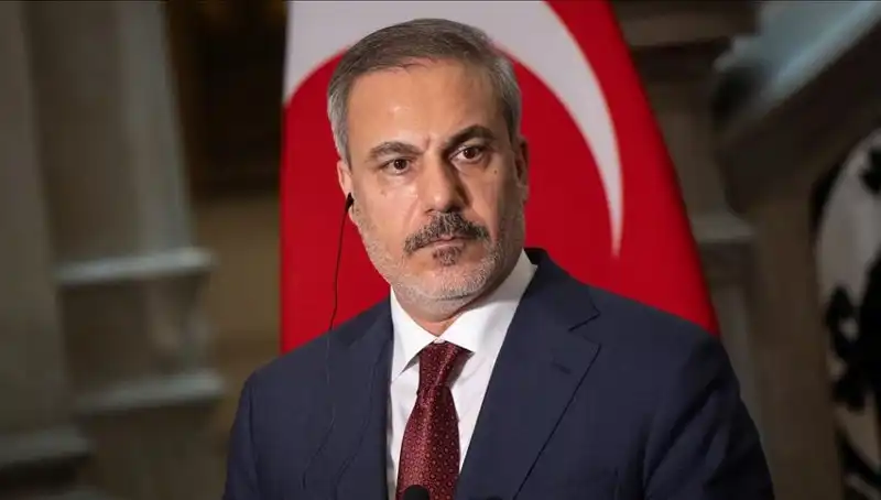 Türkiye'nin Diplomasi Hamlesi: Bakan Fidan, Azerbaycan ve Mısırlı Mevkidaşlarıyla Bir Araya Geldi