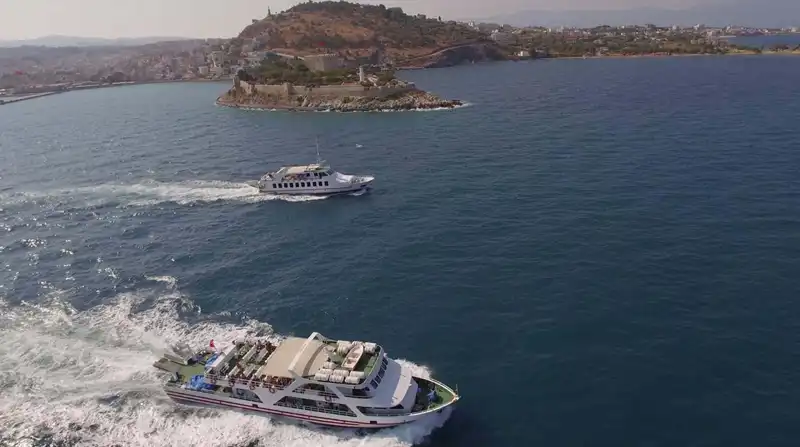 Yunan Adalarında Kapıda Vize: Yeni Tatil Rota Fırsatları