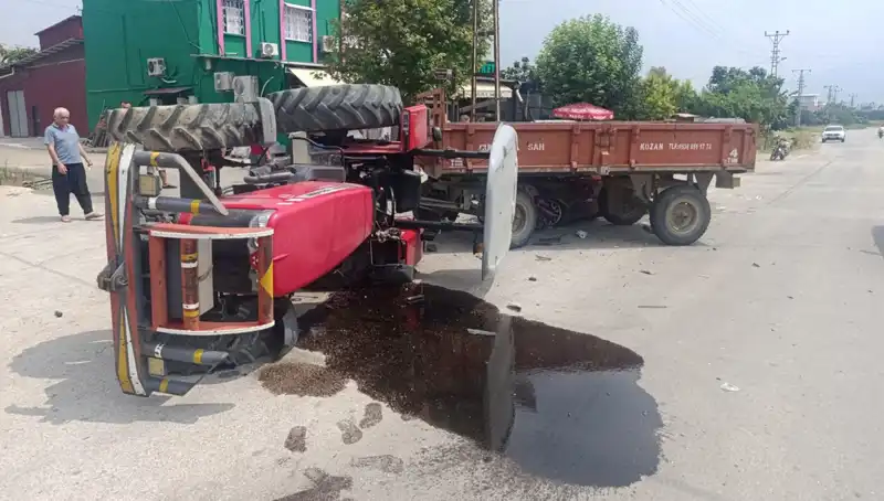 Otomobil ile Traktör Çarpıştı: İki Kişi Yaralandı, Kaza Dikkat Çekti