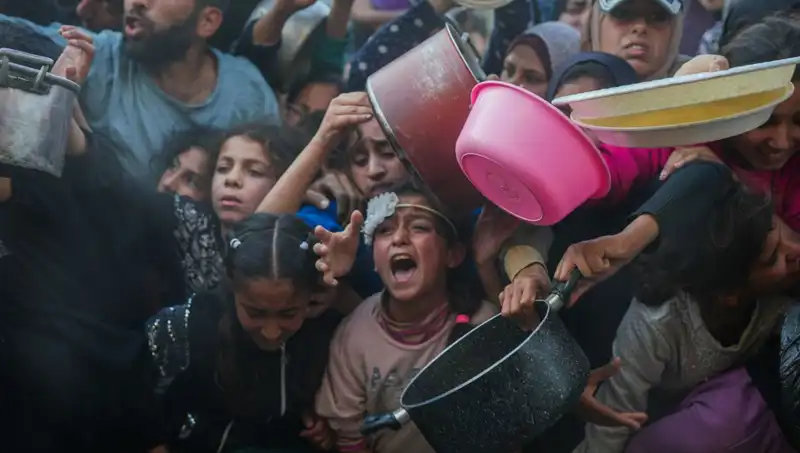 Gazze’de Açlık Krizi: Un Stokları Tükeniyor, Gelecek Belirsiz!