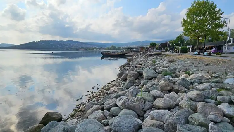 Sapanca Gölü'nde Su Seviyesinde Tarihi Düşüş: Nedenleri ve Sonuçları