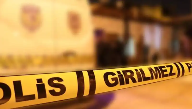 İzmir'de Aile İçinde Çıkan Kavgada 4 Kişi Ağır Yaralandı