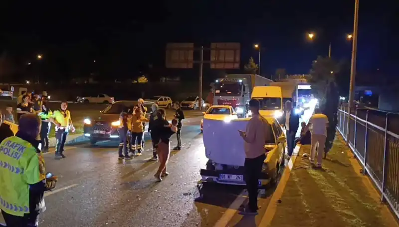 Otoyolda geri dönüş faciası: İki çocuk, dört yaralı!