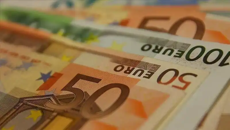 Euro, Tüm Zamanların Zirvesinden Sonra Gerilemeye Mı Başladı?