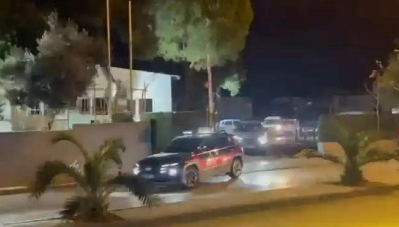 İzmir'deki Dev Operasyonda 141 Hükümlü Yakalandı: İşte Tüm Detaylar