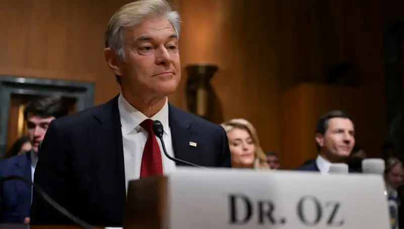 Mehmet Öz Saçını Trump Sarısına Boyayarak Senato'da İlgileri Üzerine Çekti