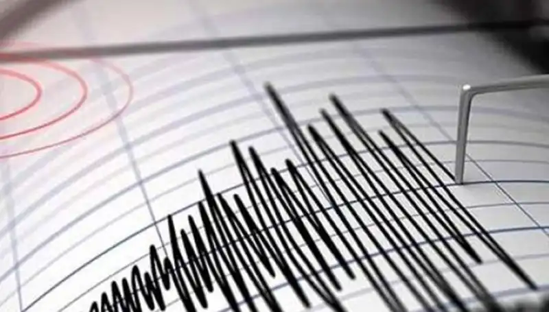 Sındırgı'da 4,3 Büyüklüğünde Deprem: Halkta Korku Dolu Anlar
