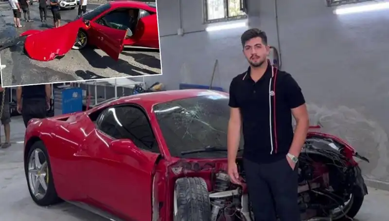 15 Milyonluk Ferrari'nin Sahibi Gözyaşlarına Boğuldu: "Binemeden Gitti"