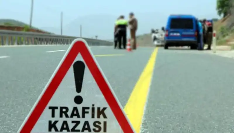 Bitlis'te İki Ayrı Trafik Kazası: 19 Yaralı, Olayın Nedeni Ne?