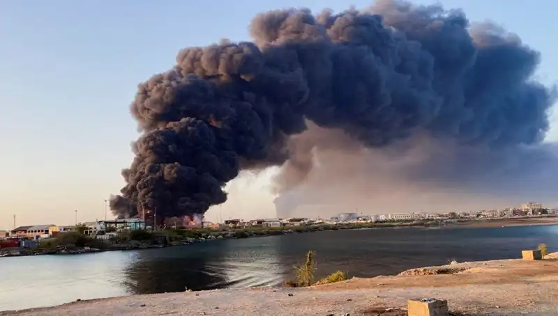 Port Sudan'da Patlamalar: Havalimanı ve Ordu Üssü Hedefte