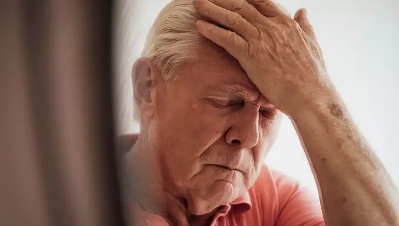 Yaşlılık Unutkanlığı ile Alzheimer Arasındaki Farkları Profesör Açıkladı