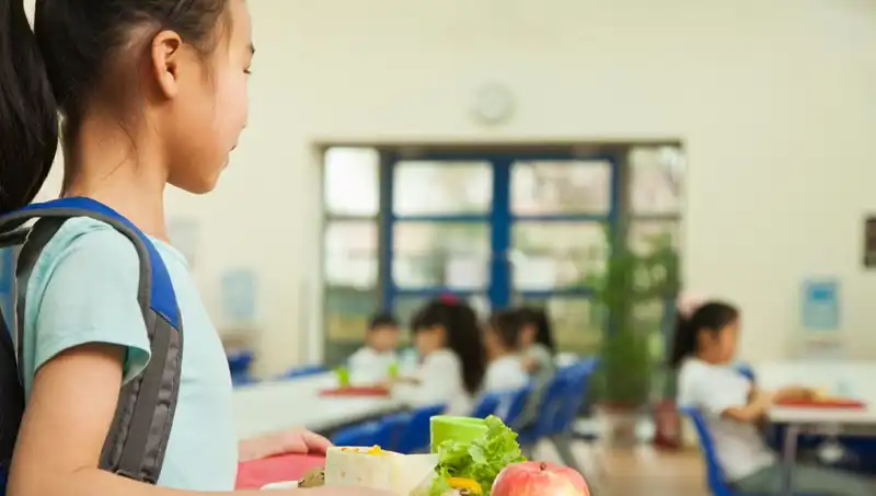 İspanya'da Obeziteyle Mücadele: Yağlı Yiyecekler Menüden Çıkıyor