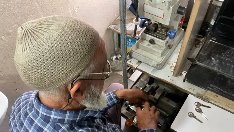 28 Yılın Hikayesi: 4 Metrekarelik Dükkanın İnanılmaz Başarı Yolculuğu