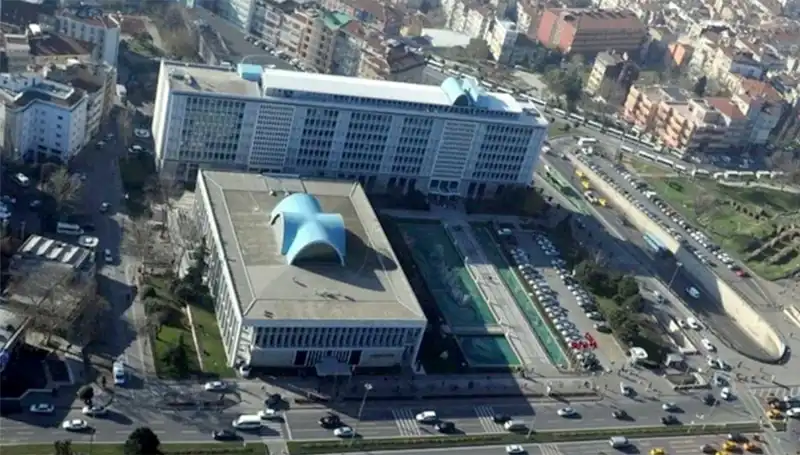 İBB Soruşturmasında "Enderun" WhatsApp Grubunun Mesajları Gündemde