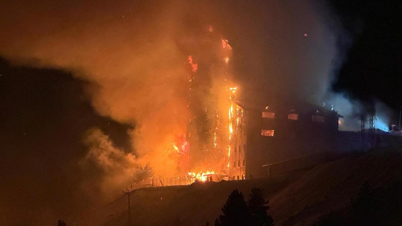 Kartalkaya'da Otel Yangınında 10 Can Kaybı