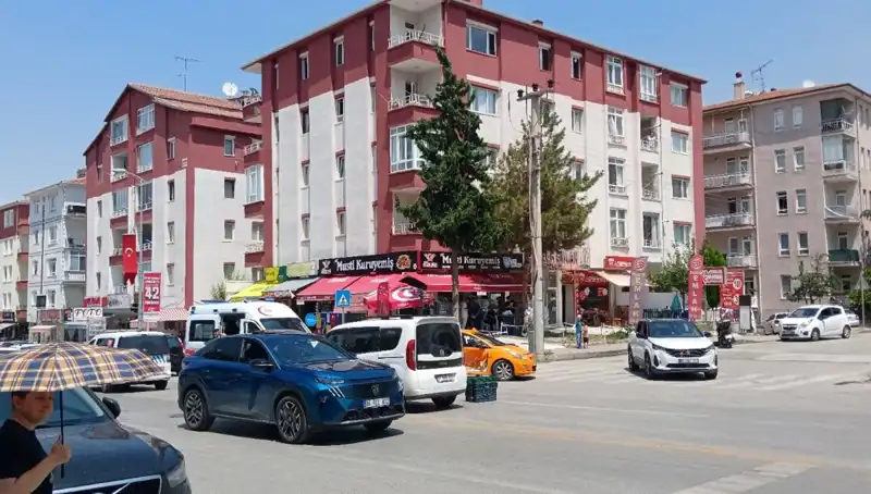 Taksi ile Otomobil Çarpıştı: Kaza Anının Detayları ve Sonrası