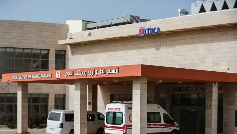 İsrail Ordusundan Şok Baskın: Filistin-Türkiye Dostluk Hastanesi Vuruldu