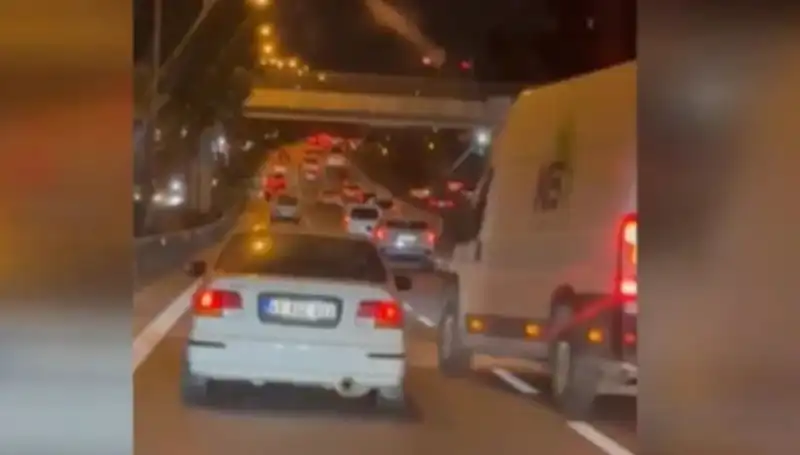 Tuzla'da Makas Terörü: Çarpıp Kaçan Sürücü Adalet Önüne Çıktı