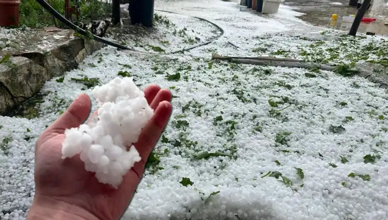 Haziran Ayında Dolu Sürprizi: Şehirler Beyaza Büründü