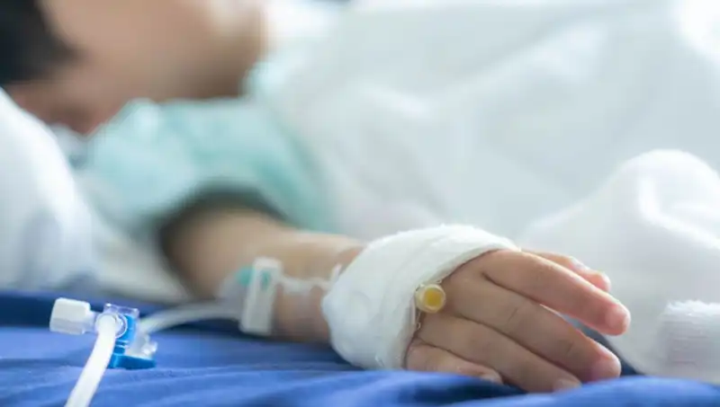 Mıknatıs Yutan 7 Yaşındaki Çocuk Tehlikeli Oyunla Yaşam Mücadelesi Verdi