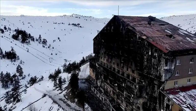 Kartalkaya'da Yangın Faciasında 6 Kişi Tutuklandı, Gözler Olayın Arka Planında