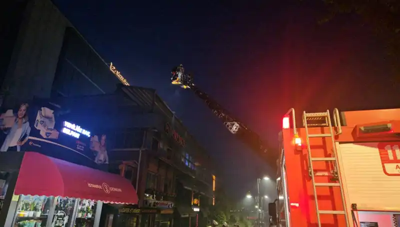 Beşiktaş'ta 3 Katlı Restoran Yangını: Nedenleri ve Sonuçları
