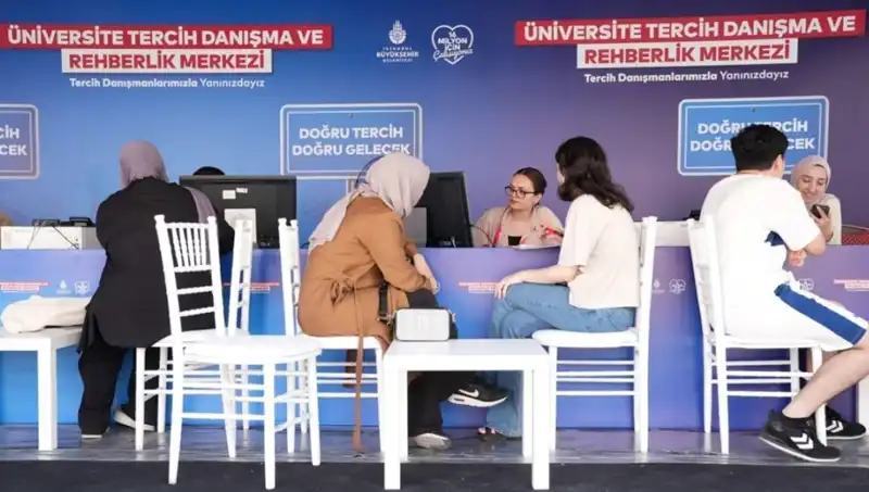 İstanbul'da Eğitim Yolculuğunuzu Kolaylaştıracak 24 Tercih Danışma Merkezi Açıldı